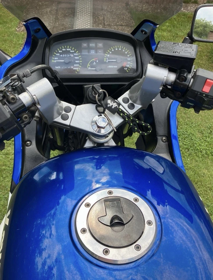 Kawasaki GPZ 500S – TOP Zustand – Baujahr 1994 – nur 43.000 km,TÜV-09.2026. - Bild 3 von 4