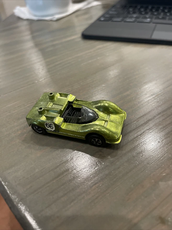 Hot Wheels Chaparral 2G - Light Green - Vintage Redline - Image 2 of 4