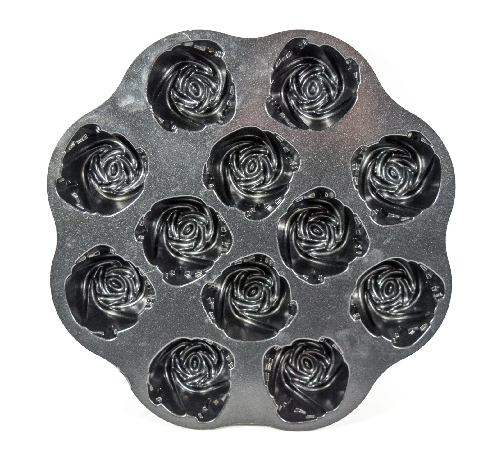 Nordic Ware Sweetheart Roses 12 count Muffin/Cake Pan Nonstick Made in USA