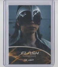 Flash Season 2 Insert Meta Character Trading Card #MT03 Dr Light