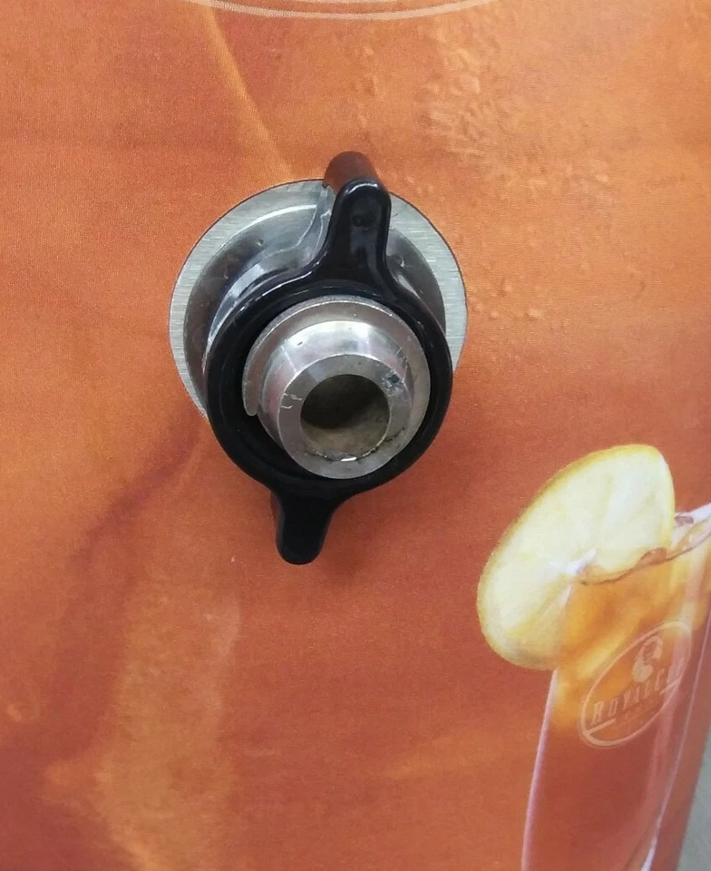 Urna dispensadora de té helado comercial de acero inoxidable Bunn taza real sin mango Foto 3 de 4