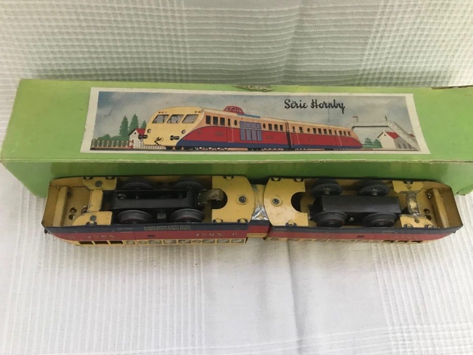 AUTORAIL HORNBY BUGATTI JEP ELECTRIQUE AVEC BOITE - Photo 4/4