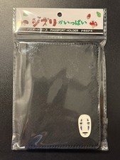Estuche con soporte para pasaporte Studio Ghibli Spirited Away No Face Kaonashi color negro