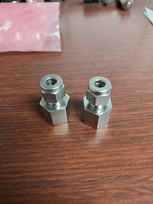 Swagelok 1/4  Tube x 1/4  Female NPT SS-400-7-4 Stainless New. Lot Of 2 New