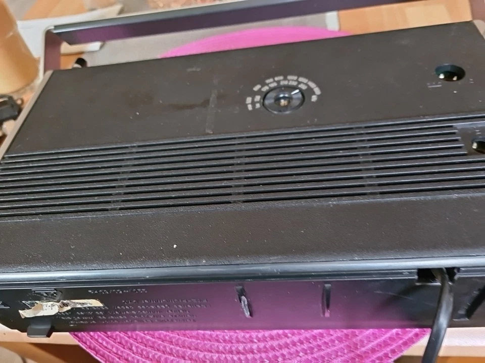 Telefunken Partner 700 Transistor-Radio 1977-78 - guter Zustand ---- - Bild 3 von 3