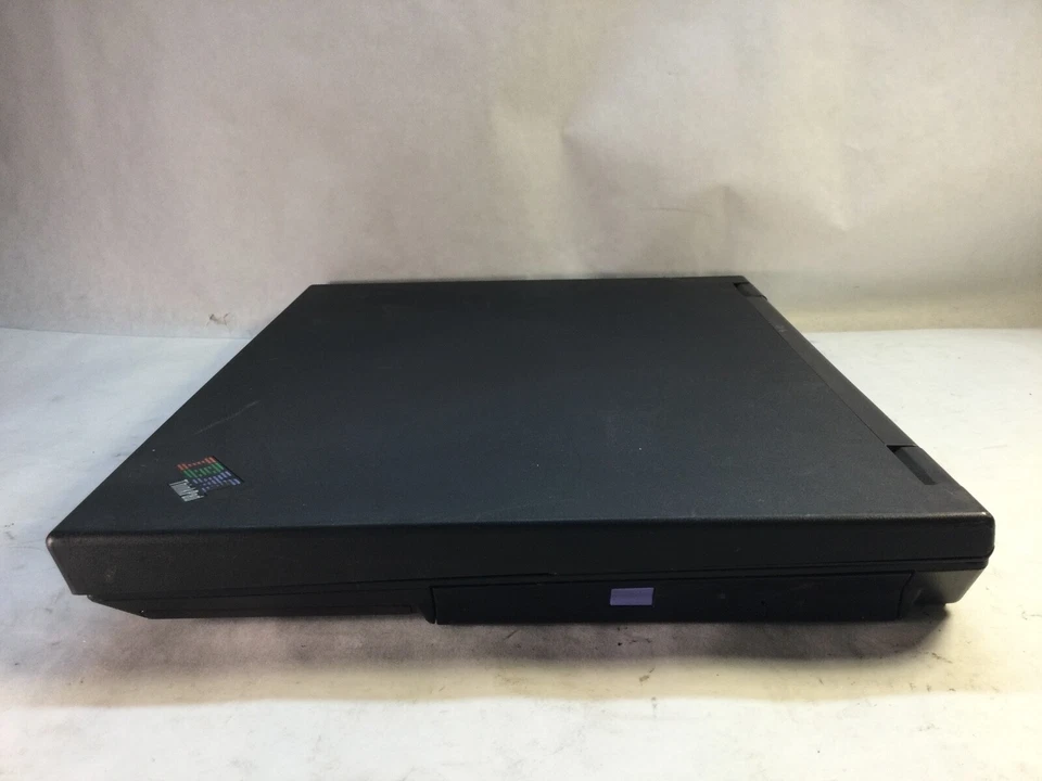 IBM ThinkPad 1161 Intel Celeron - BOOTS/BROKEN DISPLAY- MZ - Image 3 of 4