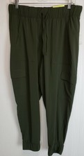 women's stretch woven cargo joggers