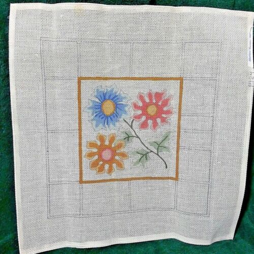 FLORAL 14 CT. HAND PAINTED NEEDLEPOINT CANVAS - Picture 1 of 4