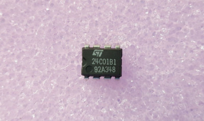 ( 4 pieces) Memory IC, M24C01BN1, STMicroelectronics, PDIP8, CMOS, EEPROM, 1KX1