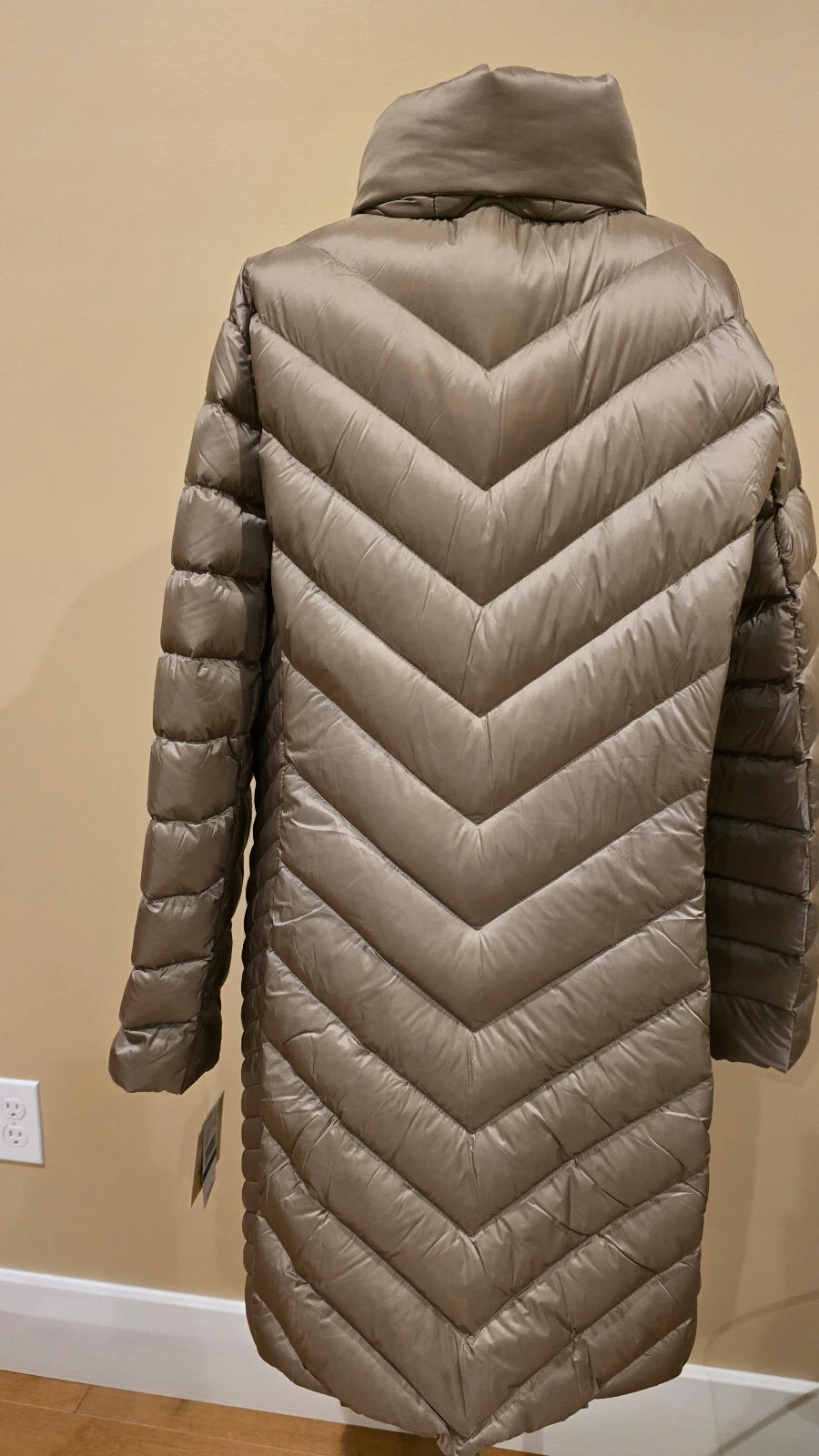 Cappotto imbottito con cappuccio leggero MICHAEL KORS Chevron nuovo con etichette confezionabile taglia XL