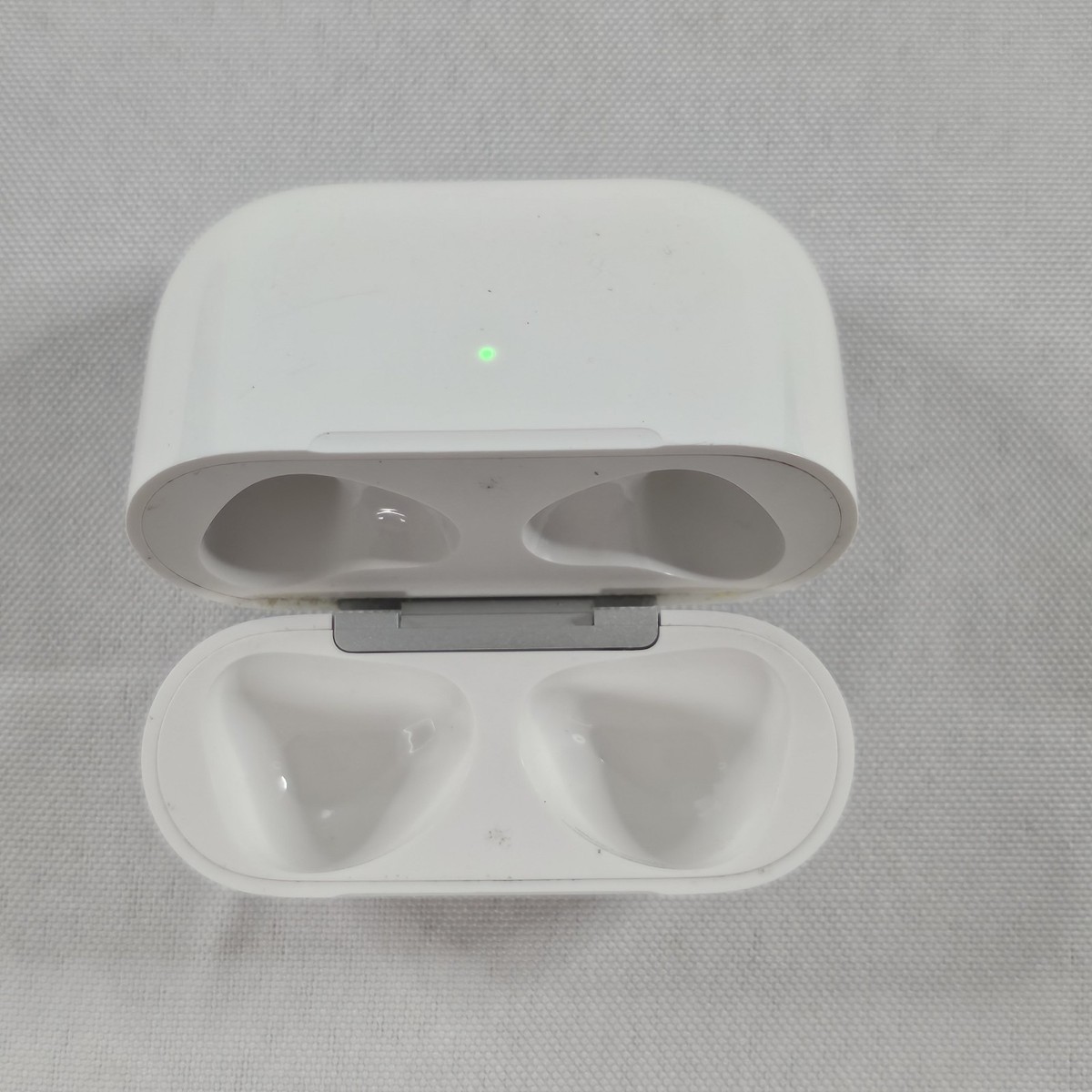 AirPods本体 Apple AirPods 3rd Gen Lightning Charging Case ONLY A2897 Charger
