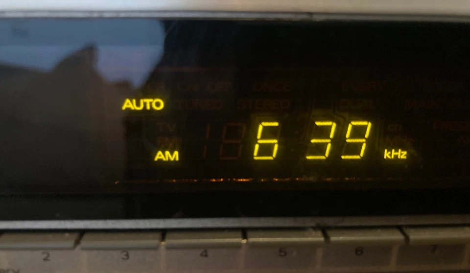 Sintonizador digital Luxman T-351L Japão - Imagem 3 de 4