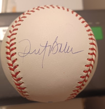 Check Out the World's Biggest Autographed Baseball Collection 13