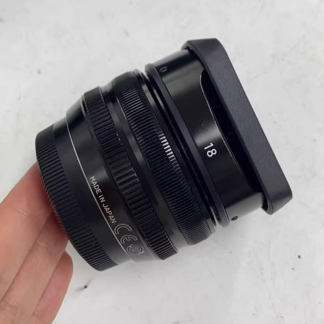 Fujifilm Super EBC XF 18mm F/2 R - W/Hood Wide-Angle-Good working