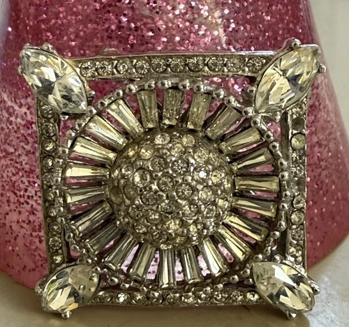 VTG  1 1/2” RHODIUM PLATED SQUARE RHINESTONE PIN/BROOCH- Costume Jewelry