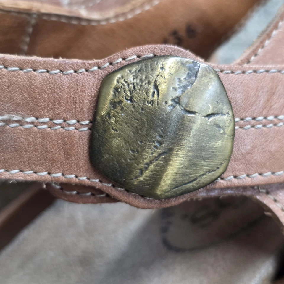 Sandalias para mujer Taos Carousel cuña punta abierta cuero marrón talla 36/5-5,5 EE. UU. Foto 4 de 4