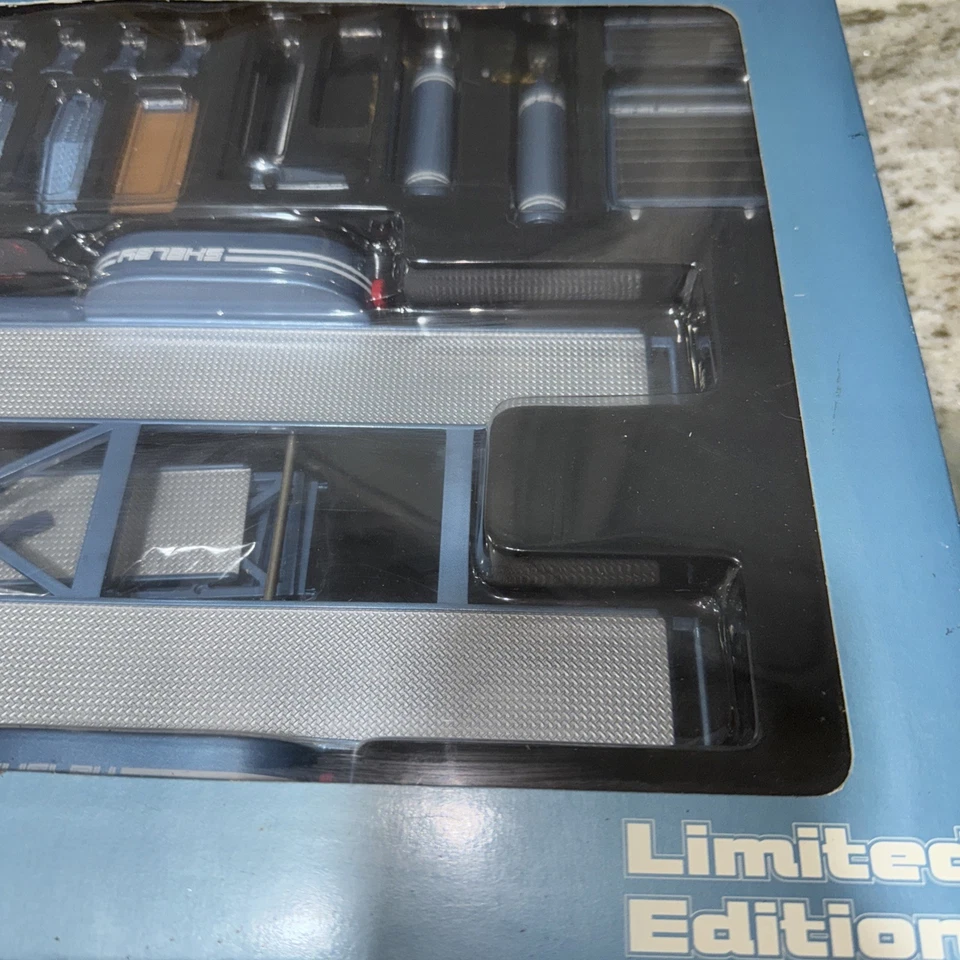 GMP Shelby Transporter & Shop Set Scale 1;18 - Image 4 of 4