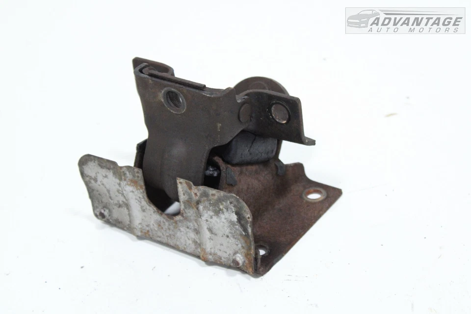 2003-2009 HUMMER H2 6.0L FRONT RIGHT SIDE ENGINE MOTOR MOUNT SUPPORT BRACKET OEM - Image 3 of 4