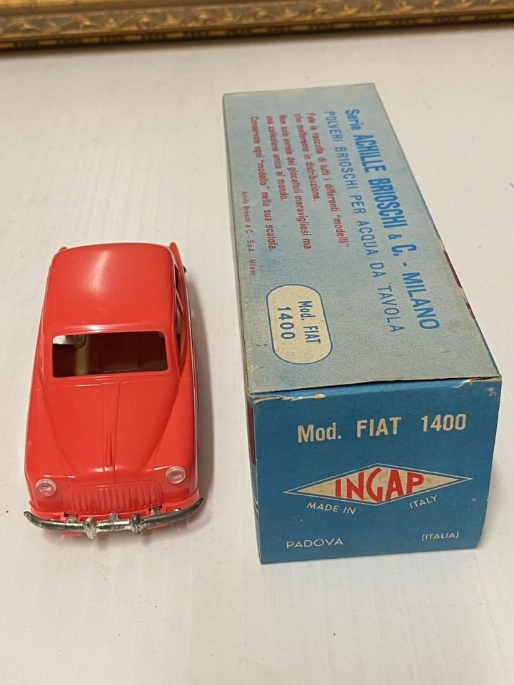 FIAT 1400 INGAP Serie Brioschi 1:25 circa Rosa nuova con scatola. - Immagine 4 di 4