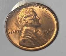 1944 D Lincoln Wheat Cent Penny Red Uncirculated Mint Luster-Age Spots, Valuable