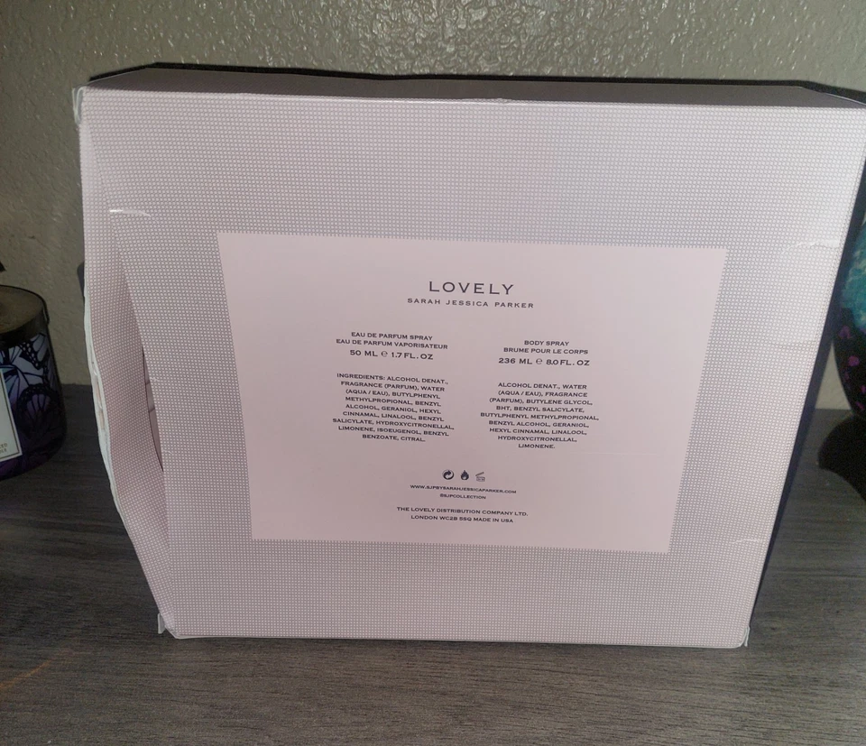 Precioso Set Regalo Sarah J. Parker Perfume y Spray Corporal Nuevo  Foto 2 de 2