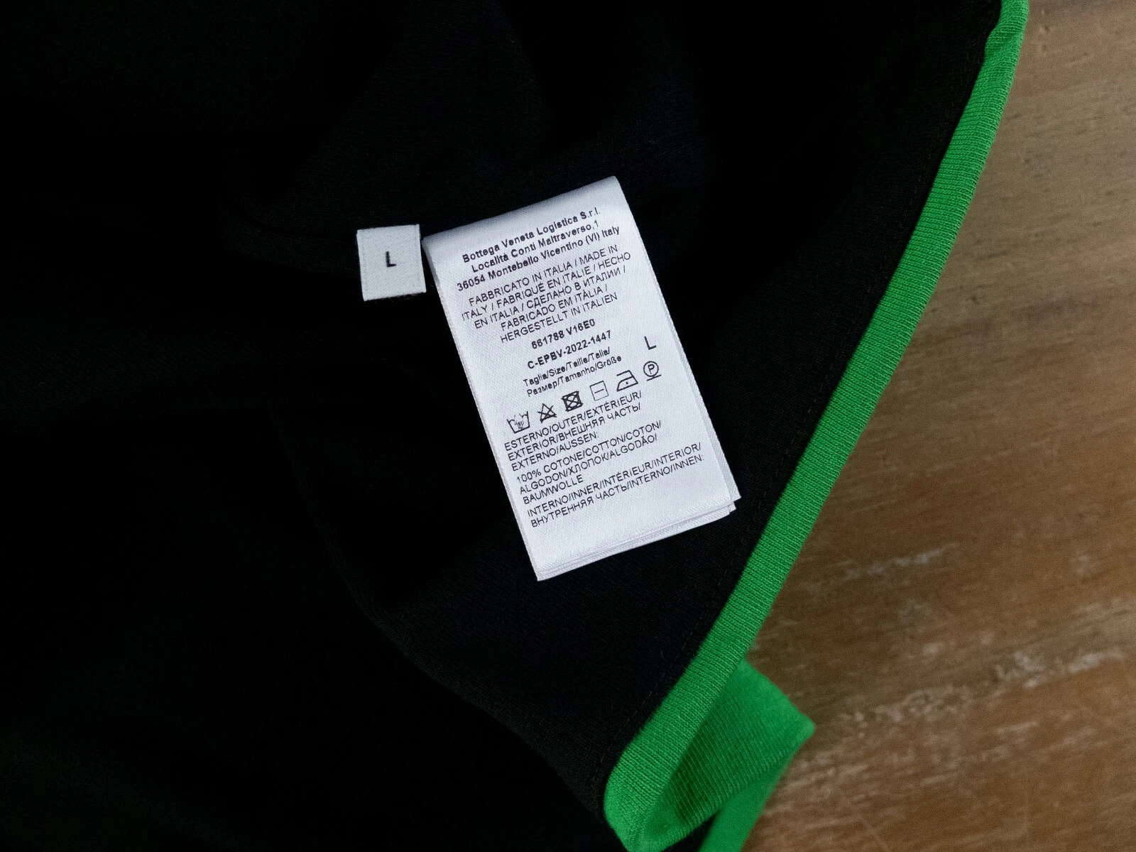 T shirt BOTTEGA VENETA Sunrise parrocchetto verde e nero doppio strato cotone Large