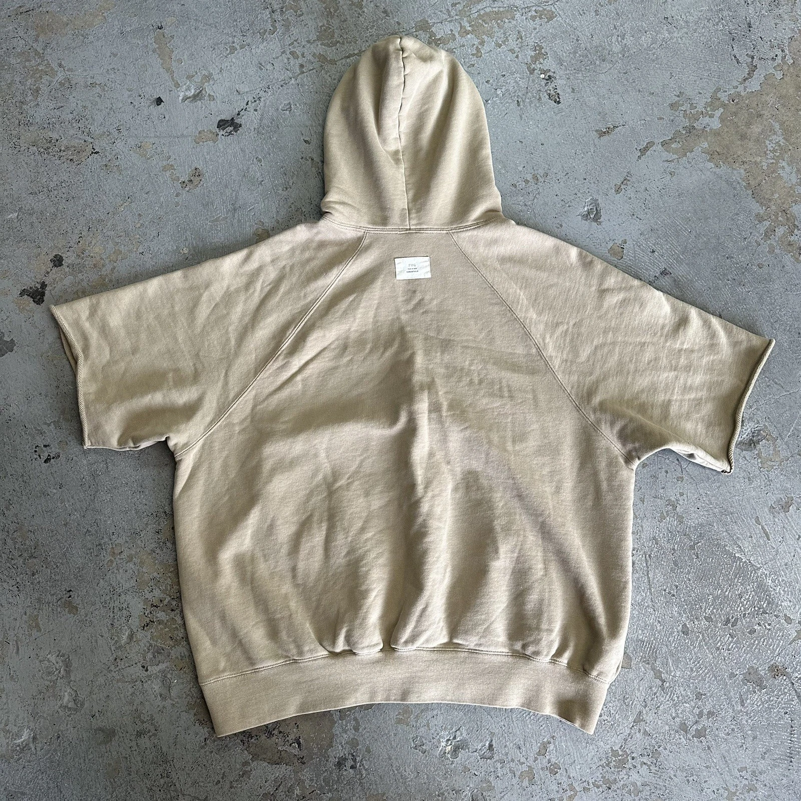 Felpa con cappuccio Fear of God FOG Essentials beige manica corta media uomo taglio