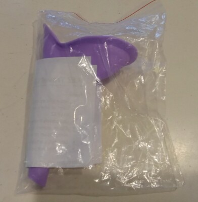 P EZ (Pee-Easy) Travel Urinal For Women/Girls Purple Silicone Pee-Nice NEW