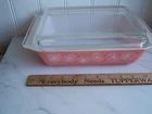 VINTAGE PYREX 575-B 2 QT. PINK DAISY CASSEROLE DISH