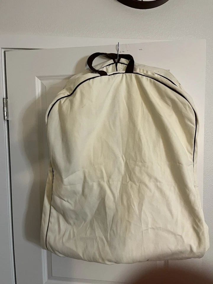 Bolso de ropa ecuestre beige Hermès con ribete de tubería Foto 3 de 3
