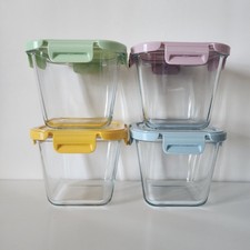 Lot Of 4 Glass Food Storage Containers 32 oz 4 Cup Freezer Safe with Lids