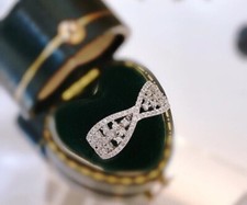 Stunning Twisted Ring 2Ct Round Cut Simulated Diamond In 14k White Gold Plated