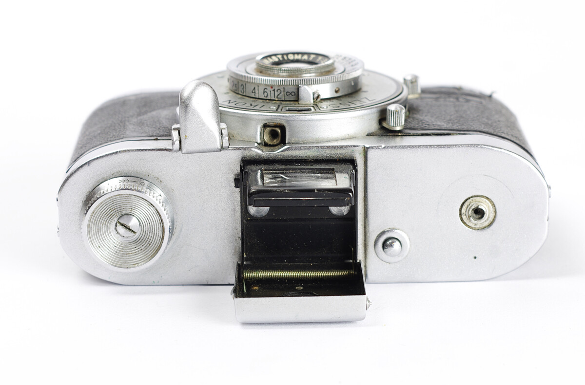 Zeiss Ikon Tenax 35mm Film Camera with Novar Lens 3.5/3.5cm No.H95996