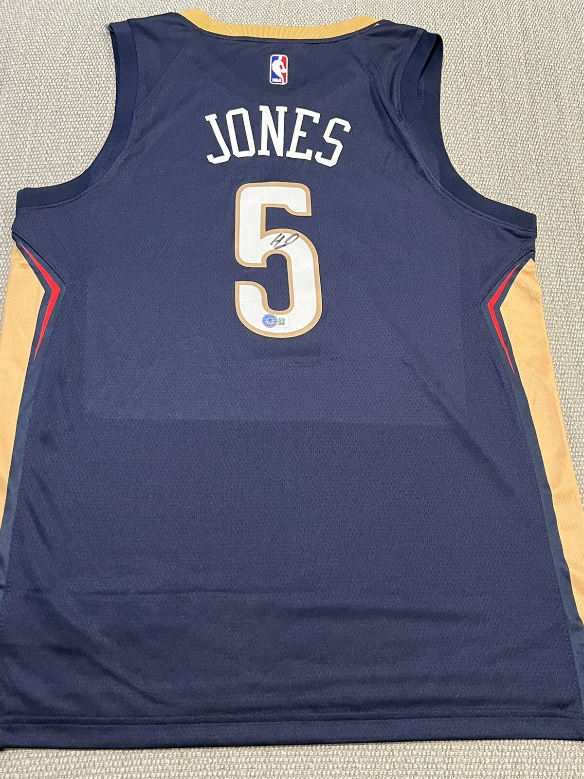 BECKETT COA HERB JONES Autographed Signed New Orleans Pelicans Jersey #5 Herbert 