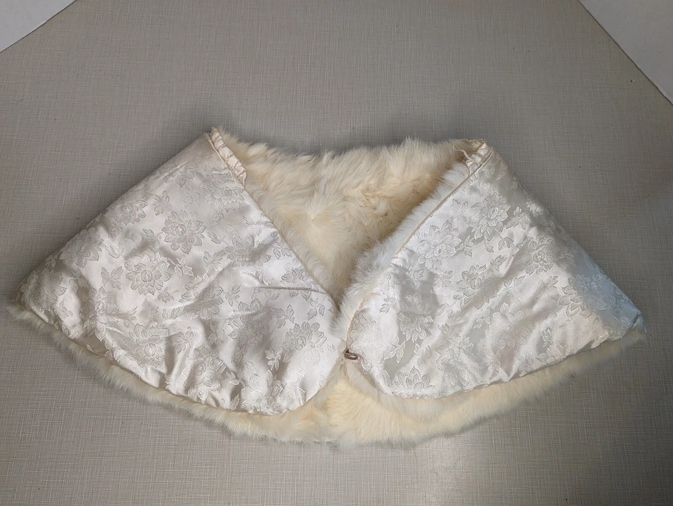 Vtg Real Fur Rabbit Stole Shawl Shrug Wedding Cape Wrap Shrug Ivory White Cream - Image 4 of 4