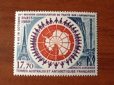 TAAF AERIEN ** MNH PA 109 tour eiffel ANNEE 1989