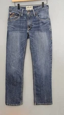 Mens Ariat Relaxed Straight Leg 30x28. Jeans. Small blemish on Leg (Pictured)