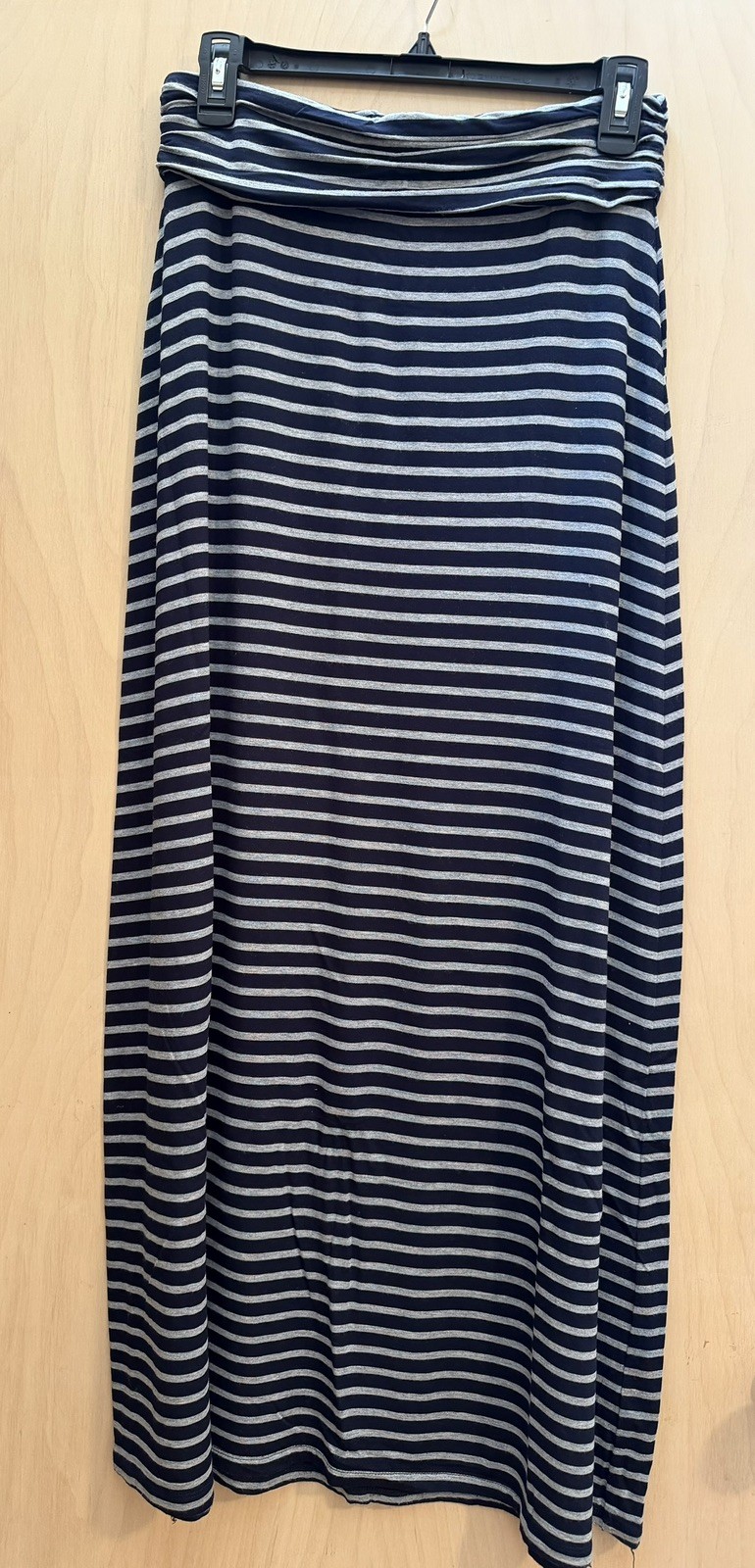 J Crew Sz XS/S navy & gray striped maxi skirt
