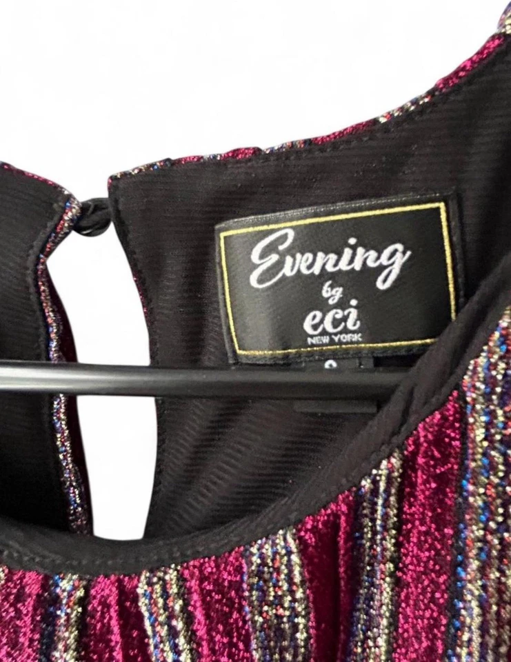 Camiseta sin mangas rosa con diseño a rayas y brillo talla pequeña para mujer Foto 3 de 3