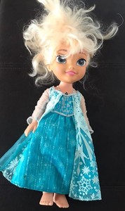 jakks pacific singing elsa doll