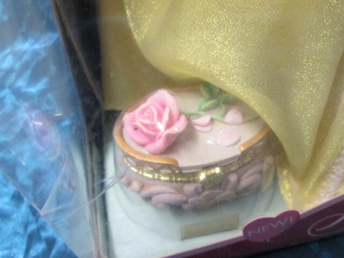 Disney Die Schöne und das Biest Prinzessin Belle Porzellan Andenken Puppe 2002 - Bild 8 von 23