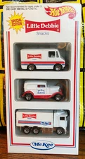 1994 HOT WHEELS SPECIAL EDITION LITTLE DEBBIE SNACKS 3 PACK DIE CAST CARS