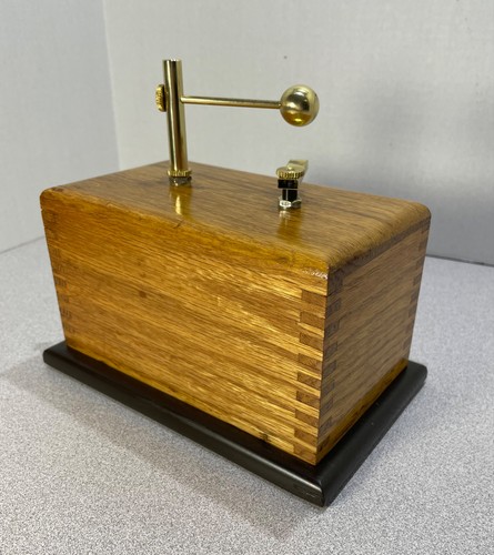 Antigua bobina de inducción Ruhmkorff Cenco Central Scientific Co. De colección brecha de chispa - Imagen 10 de 12