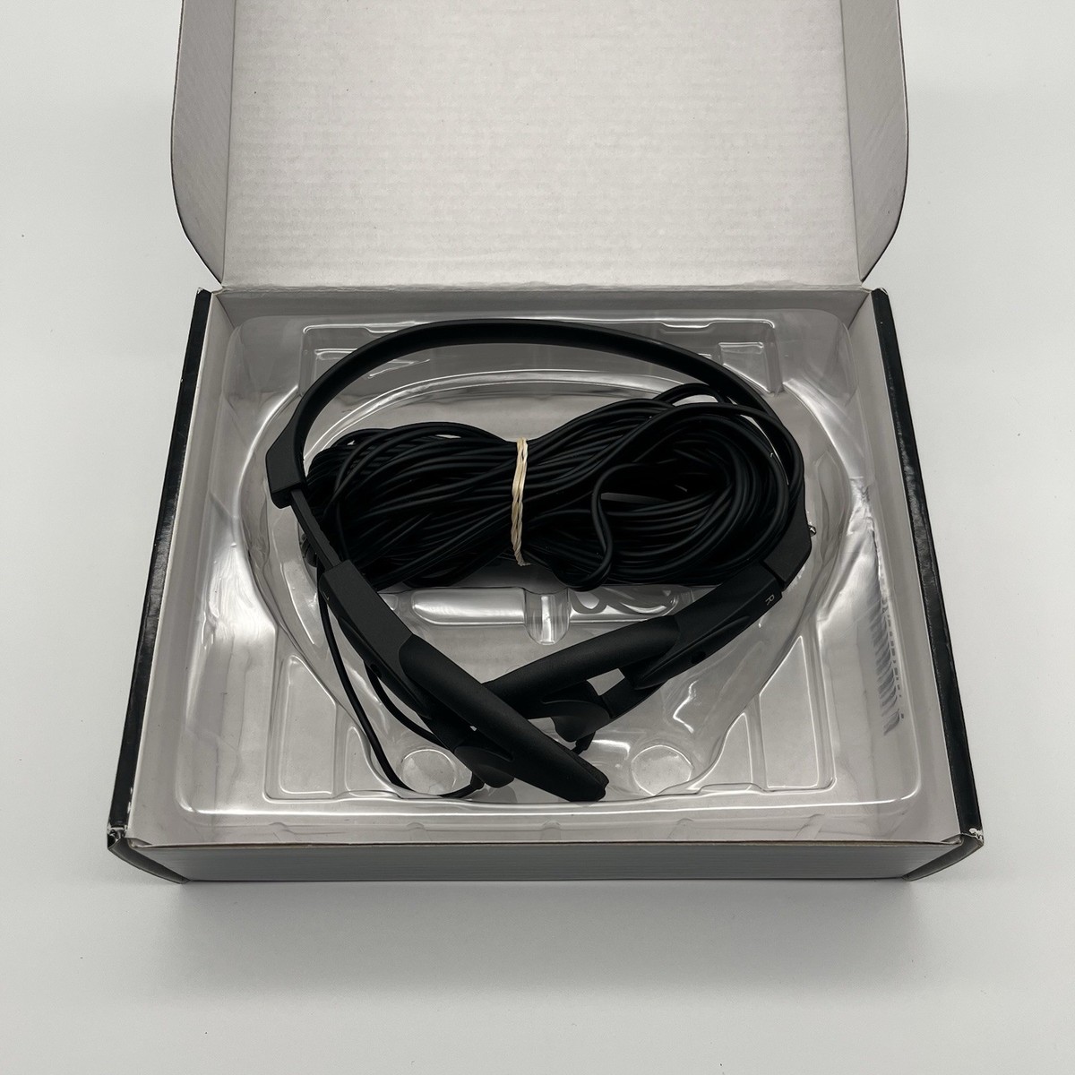 Bose CINEMATE 1SR サウンドバーADAPTiQ機能付き Bose® CineMate® 1 SR digital home theater speaker system at