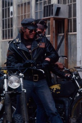 Lee Majors appearing in the ABC tv show Fall Guy' 1981 Old Photo 27
