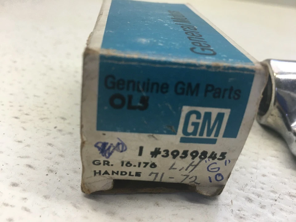 GM NOS 1971-1976 camioneta Chevrolet serie G furgoneta 10-20-30 manija de ventana de ventilación Foto 2 de 4