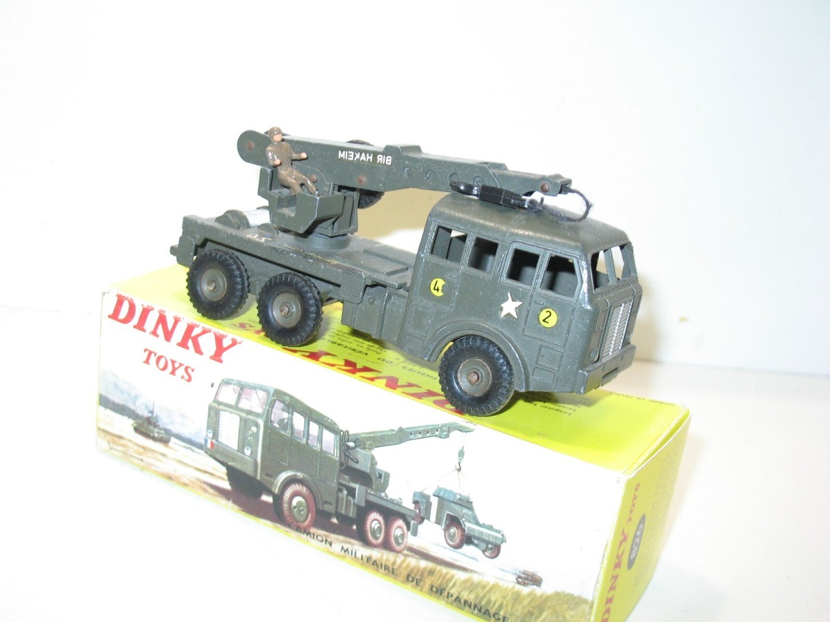 DINKY TOYS, BERLIET grue wrecker militaire RARE version N2 chassis non gravé, E