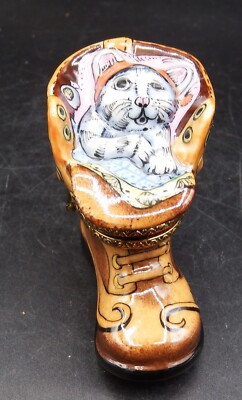 Limoges Kitty in Boot w/pink ribbon EXC!