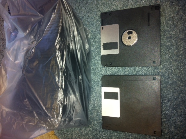 3.5" HD High Density 1.44MB BLACK Diskette, High Clips, 100 pcs/Case