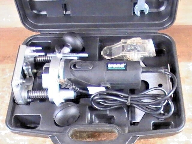 KIT DE ENRUTADOR DE INMERSIÓN TENDENCIA #T4EL 6.6A 11.500-32.000 RPM VS 1/4" USADO Y PROBADO Foto 4 de 4